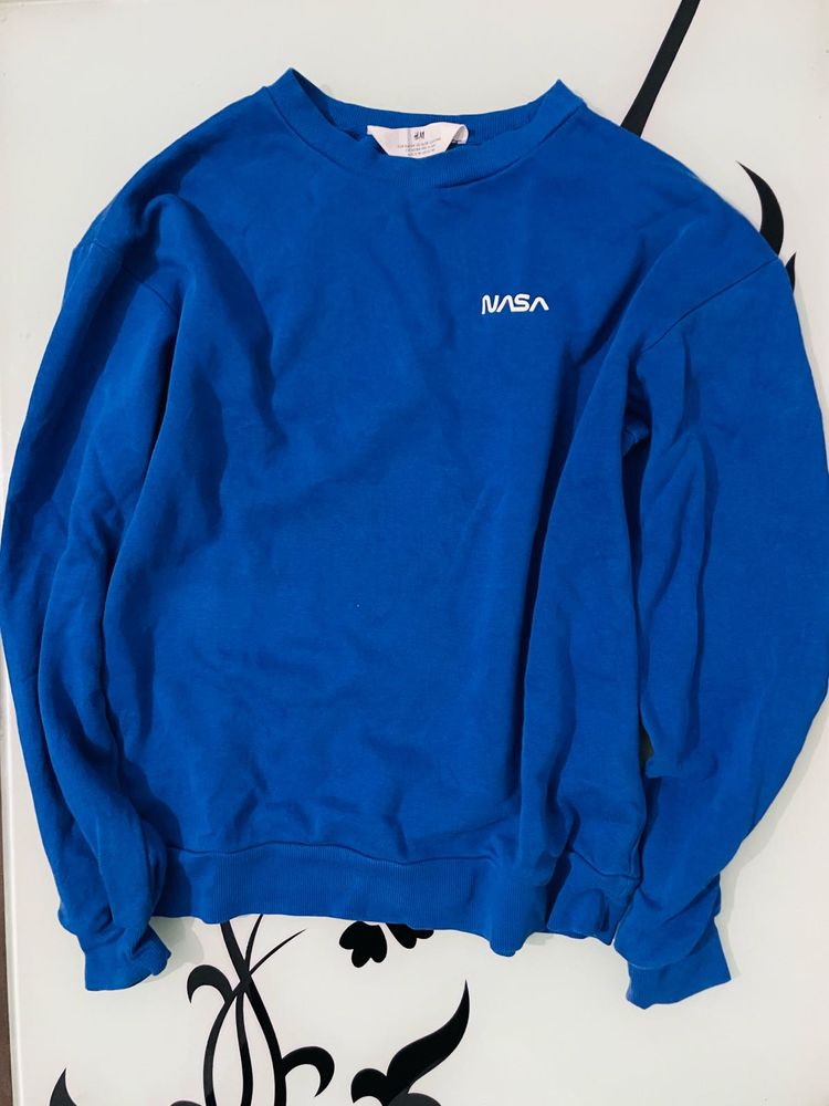 H&amp;M Graphic Sweatshirt 🪐