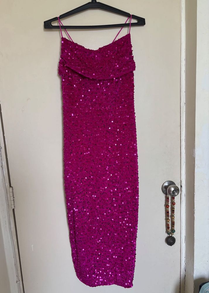 SAVANA SEQUENCE SLIT CUT DRESS