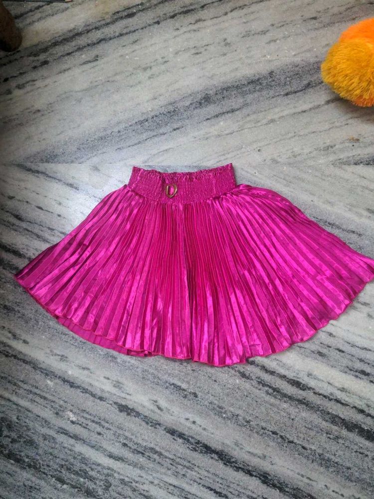 Stylish Pink Pleated Skirt