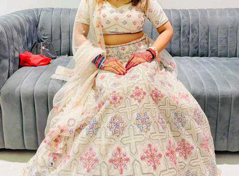 White Lahenga