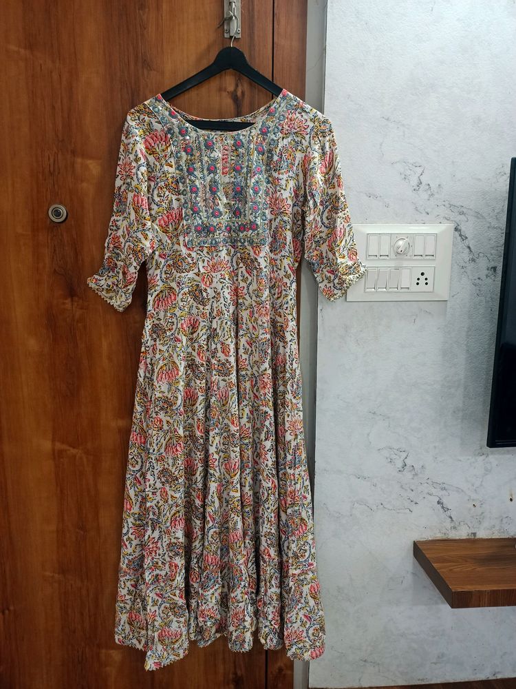 Floral Kurti 🤍