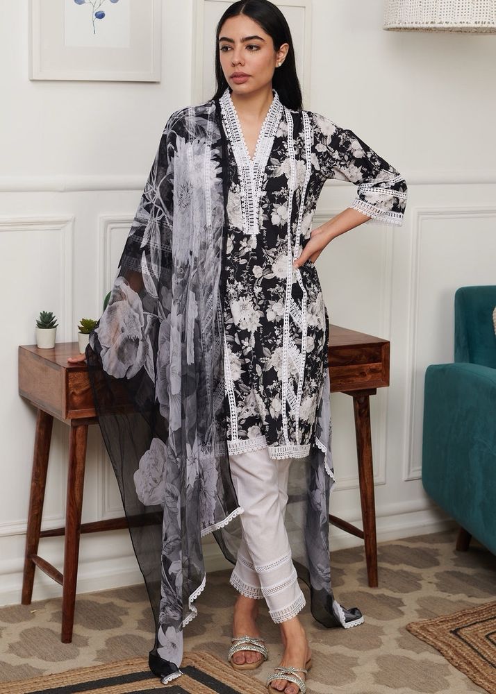MEENA BAZAAR Floral Printed Kurta