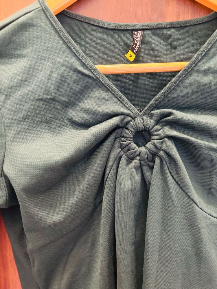 Green Top w/ Ring Detail
