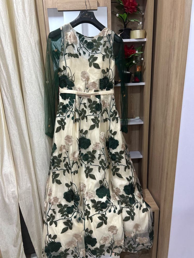 Fix Price I Want To Sell My New Gown Superb Qualit