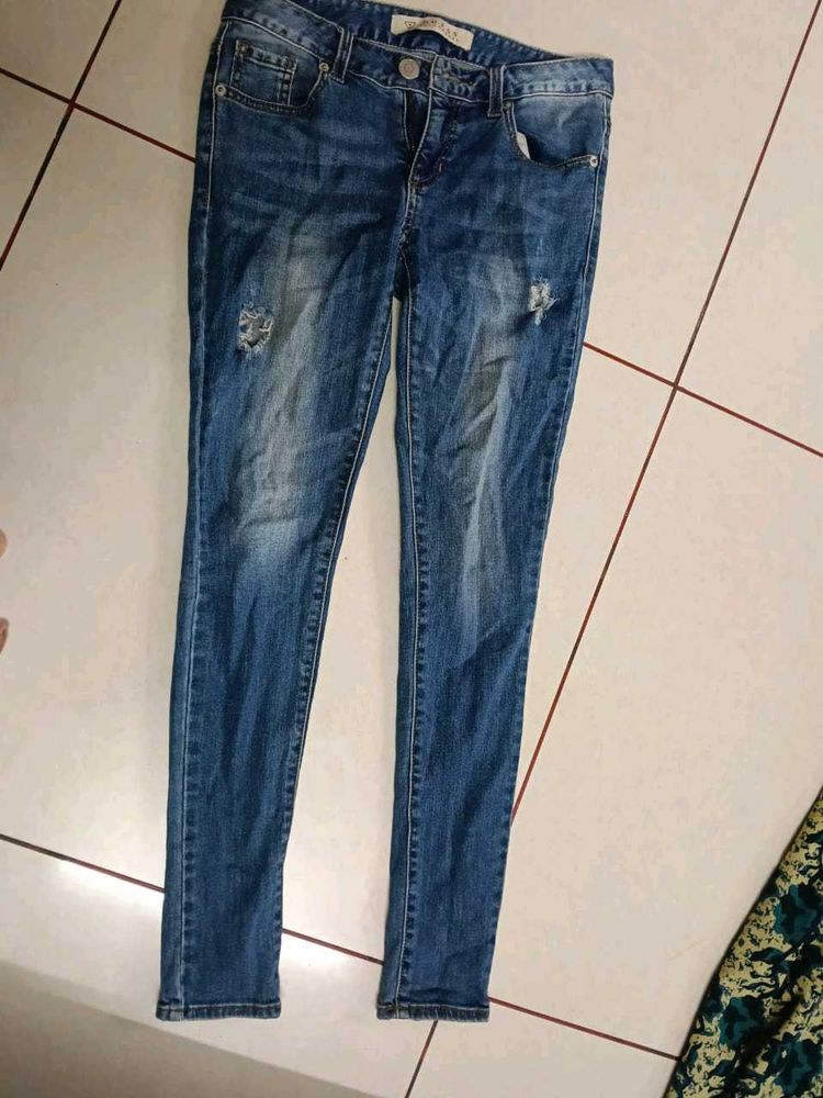Distressed Skinny Jeans