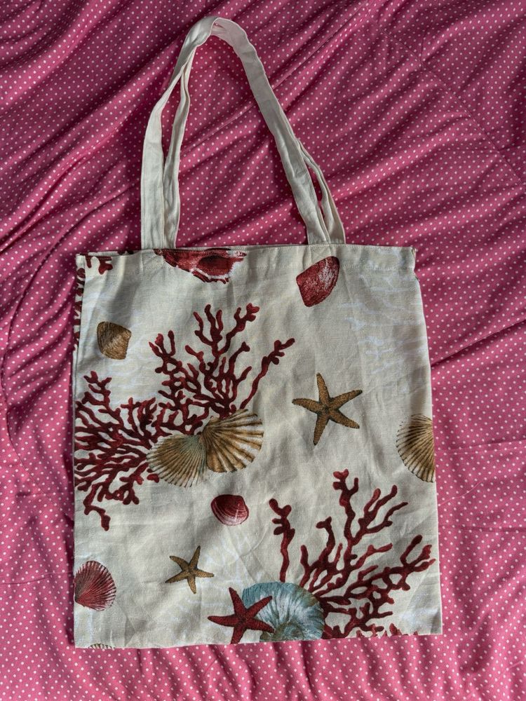 Seashell Print Tote Bag