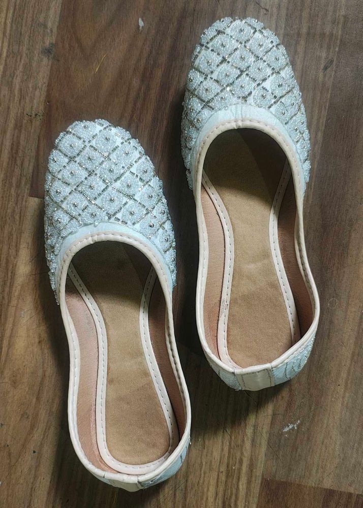 new handwork bellies white and gold cutdana