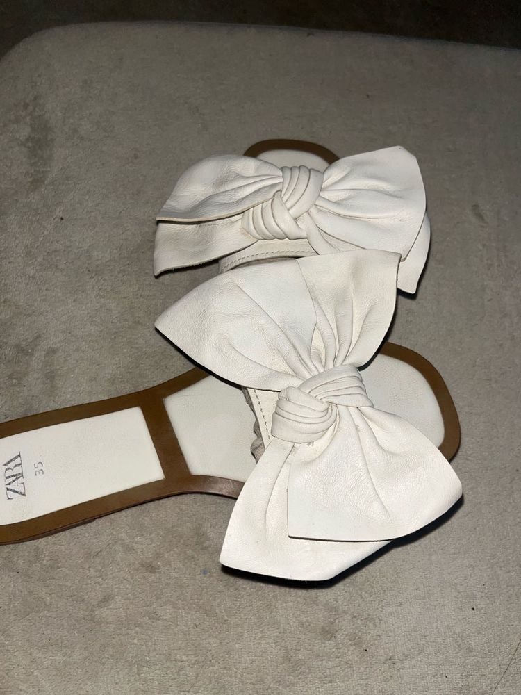 Zara flat leather sandals With Bow Size 2 (eu 35)
