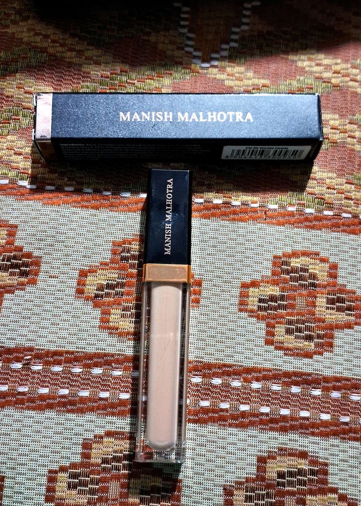 Manish Malhotra  Beauty Skin Awakening Concealer