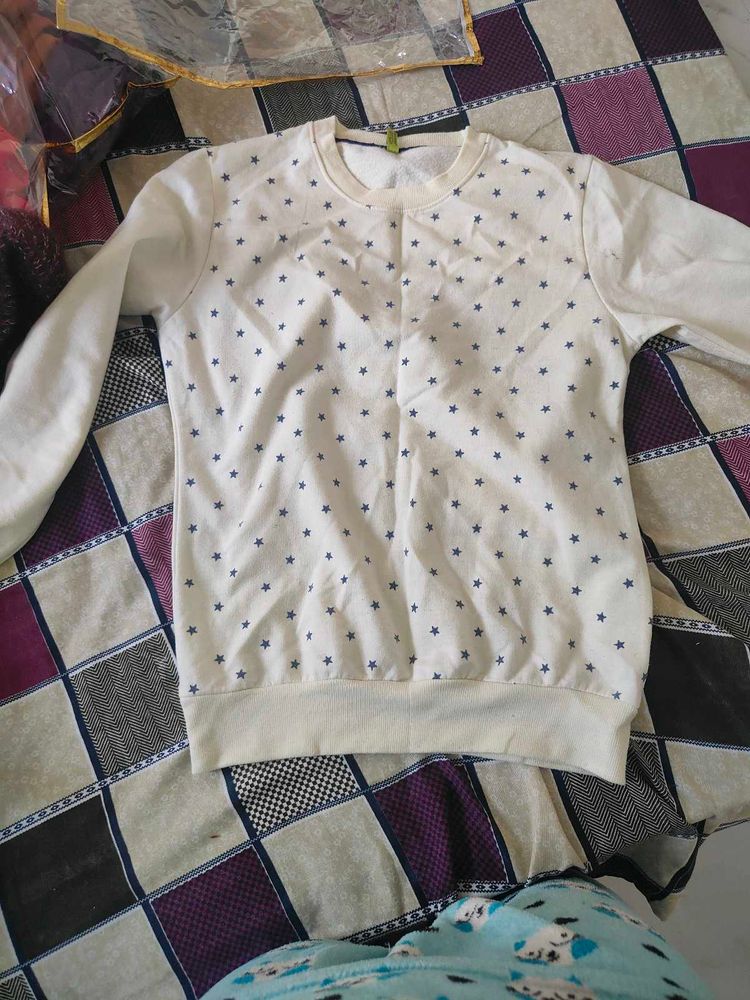 Star Patterned Pullover