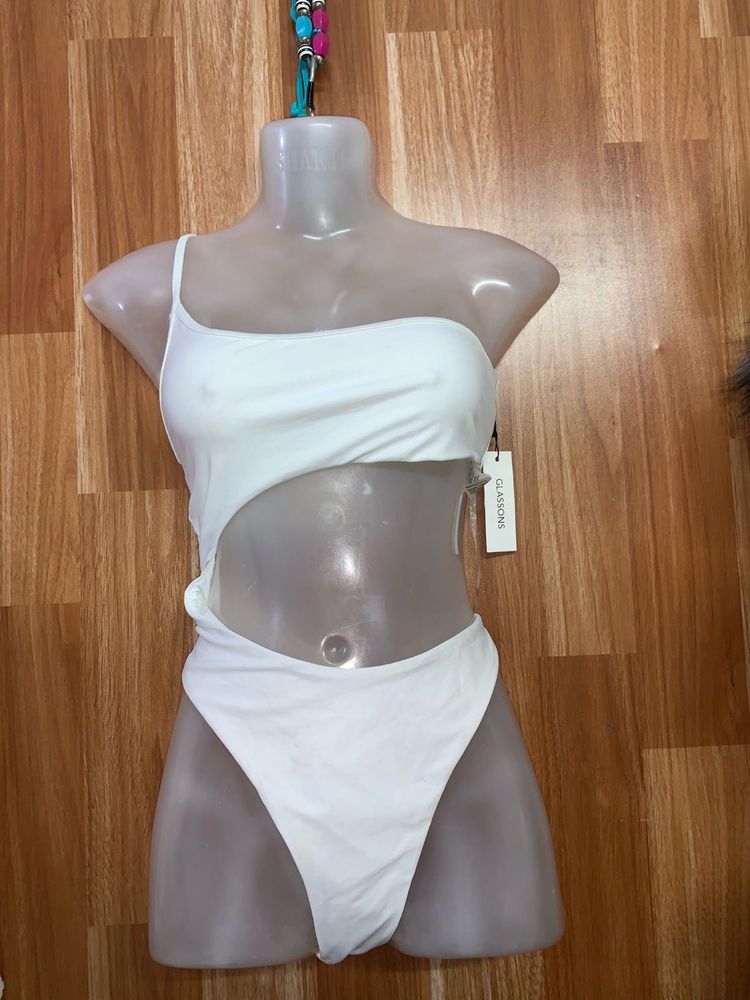 Beautifull Swim Bodysuit 8april2
