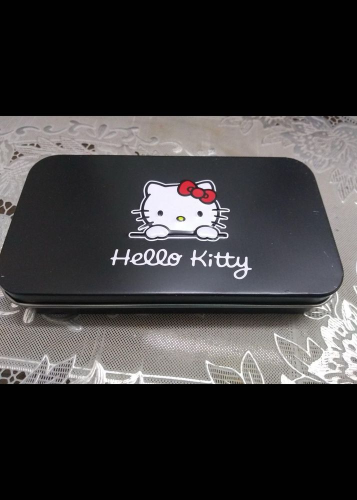 Hello Kitty Makeup Brushes