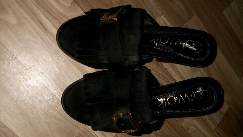 Black Trendy Heels