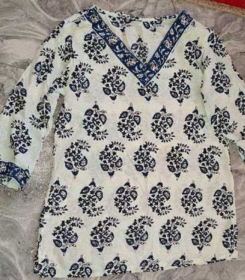 Floral Print Tunic Top