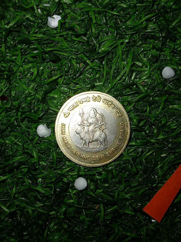 Old coin for novdugga