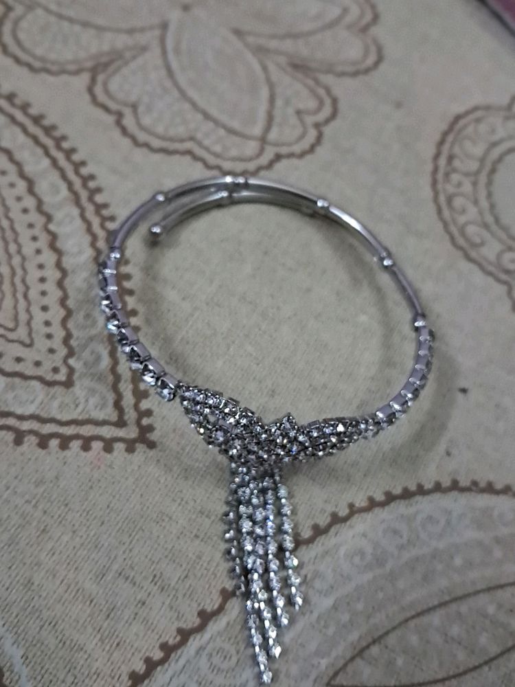 Fashionable Silver Shiny Arm Cuffs