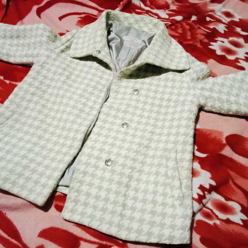 Houndstooth Patterned Coat