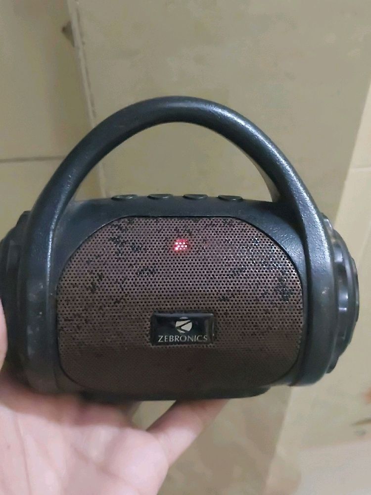 ZEBRONICS SPEAKER