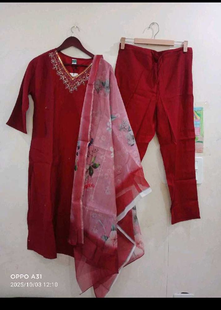 Ethnic Villa partywear  Kurta Set .