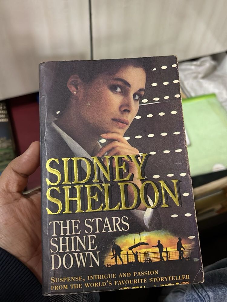 The Stars Shine Down - Sidney Sheldon