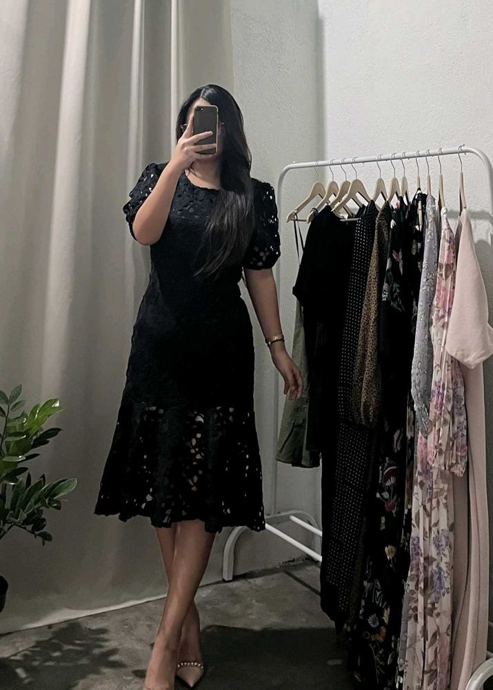 Elegant Black Lace Midi Dress