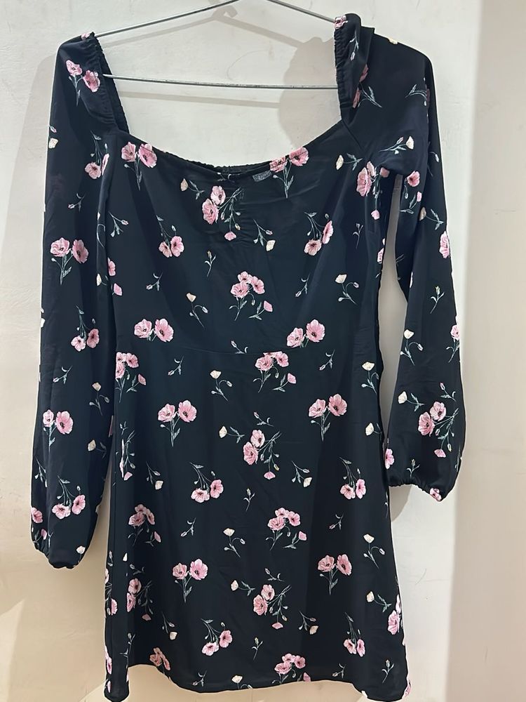 H&amp;M Floral Bodycon Dress