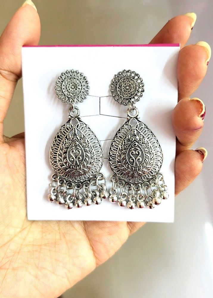 Silver Tone Drop Earrings