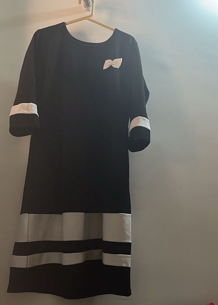 Chic Black &amp; White Dress