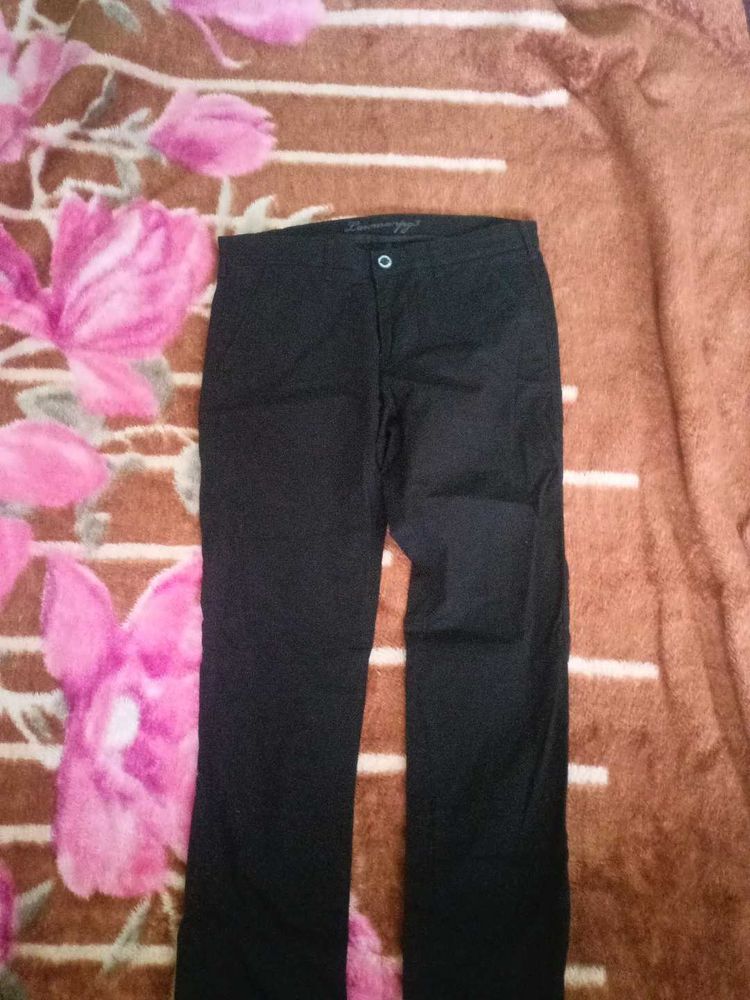 stright fit Black Pants