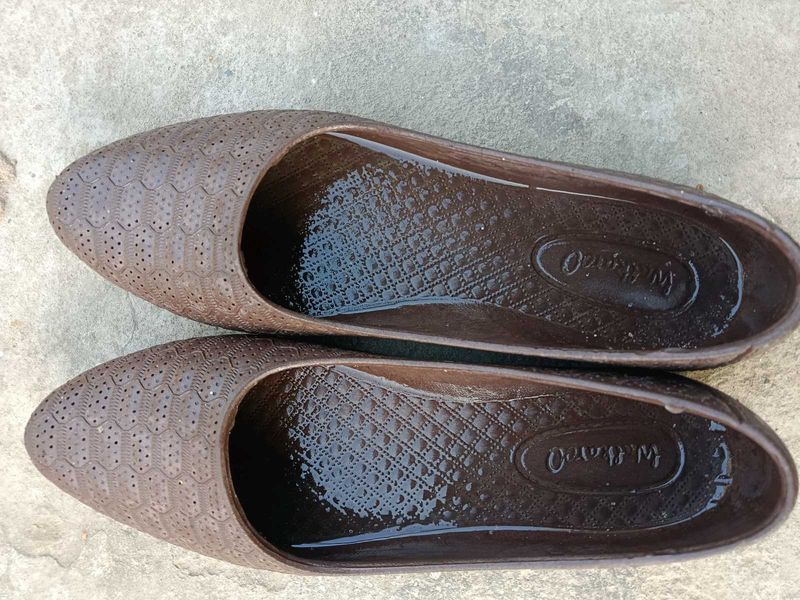 Comfy Brown Ballerinas