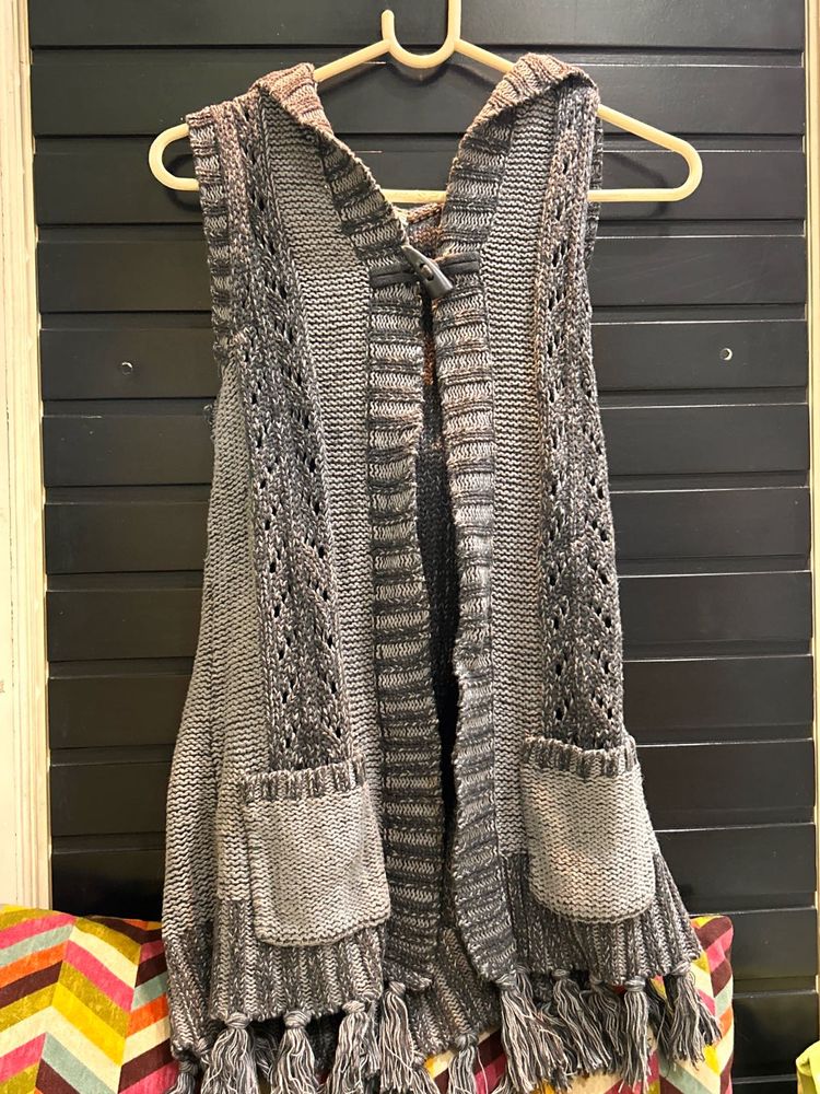 Hooded Knit Vest with Fringe