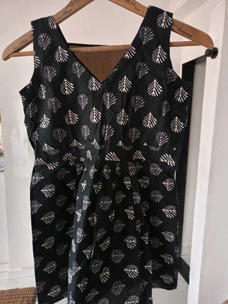 Printed Sleeveless Dress