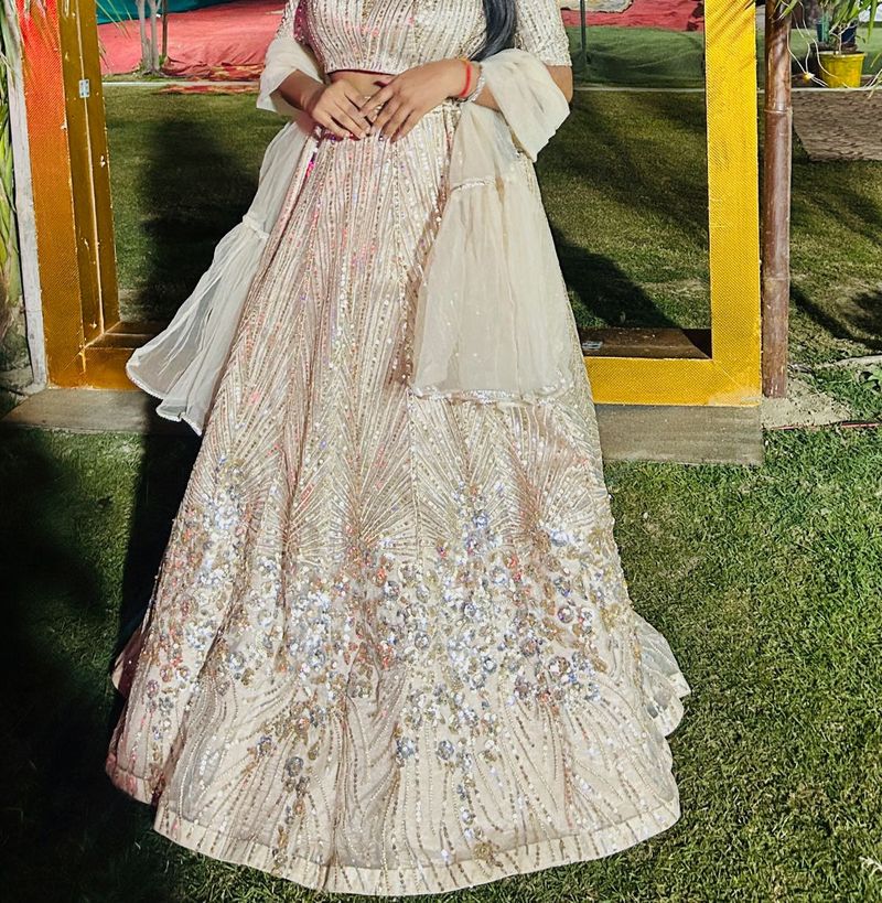Golden lehanga, party wear lehanga