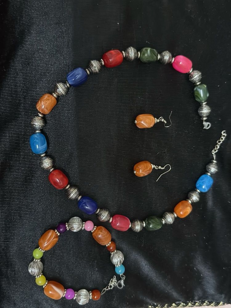 Colorful Beaded Jewelery Set