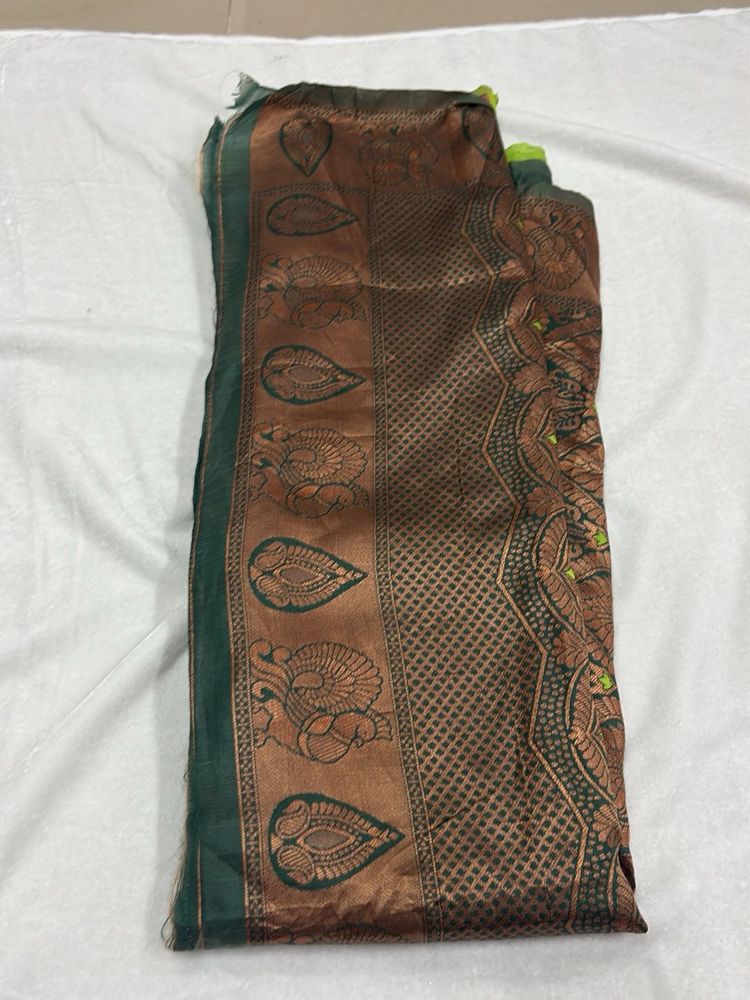 Elegant Ethnic Saree