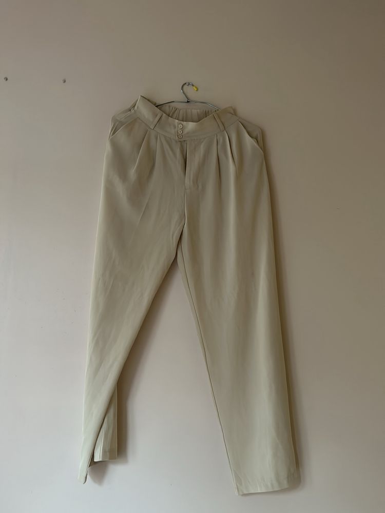 Cream Trousers (Waist 26-28)