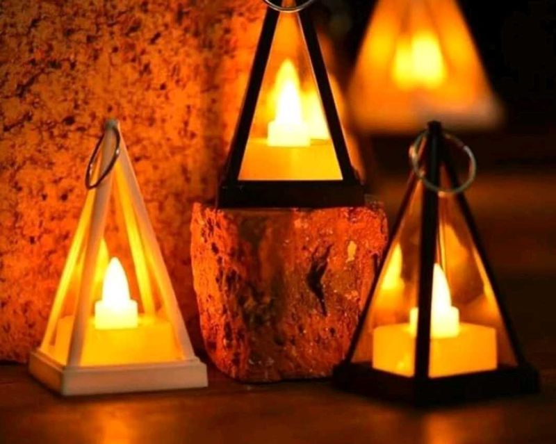 Mini Pyramid Shape Flickering Led Light