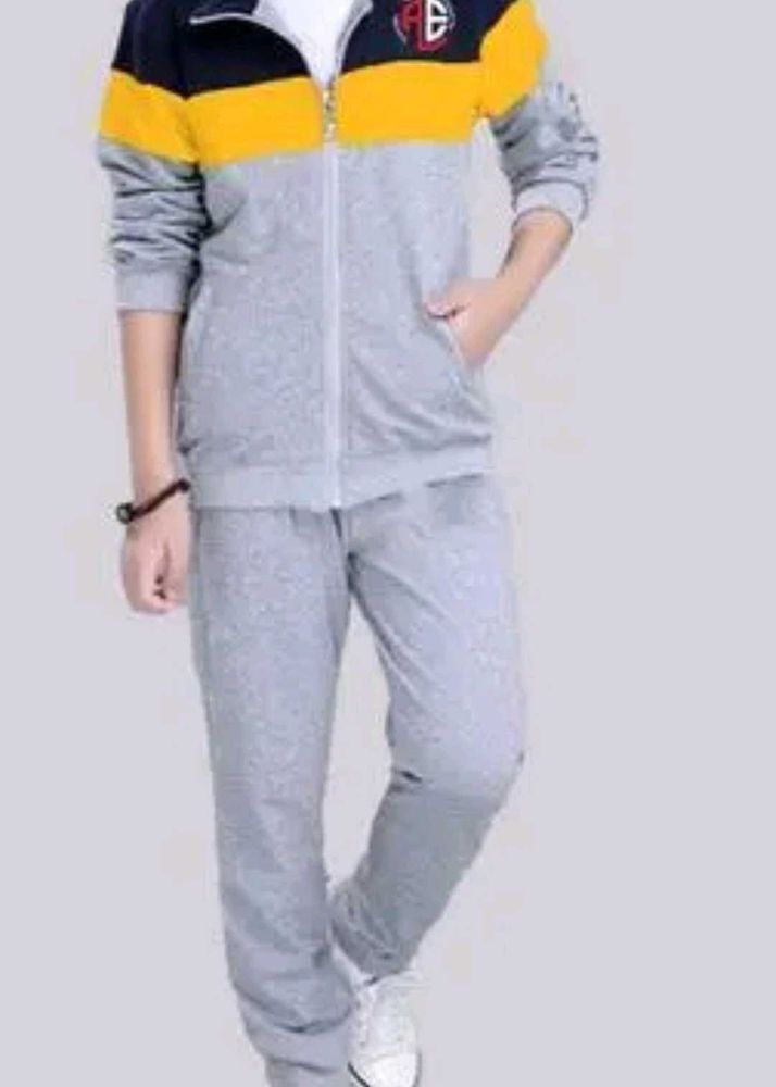 Boys&#39; Tracksuit Set