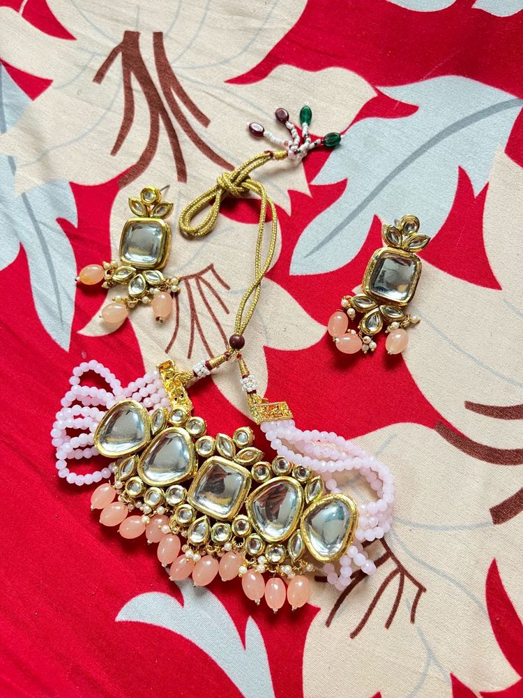 Kundan Choker Set with Earrings