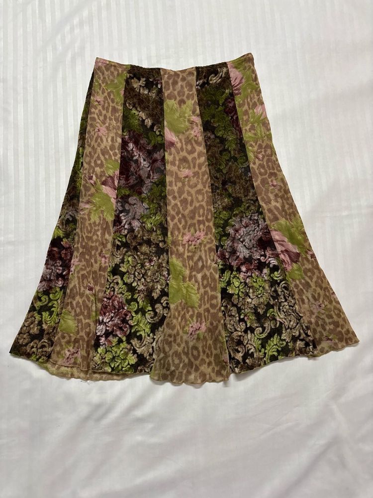 y2k floral skirt