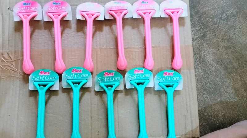 Brand New Shaving Razor Max Softcare (11 piece)