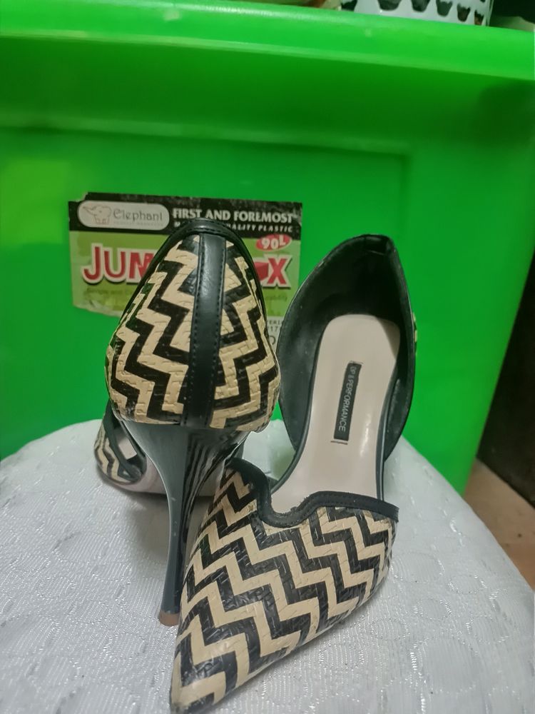 Chevron Pointed Toe Heels