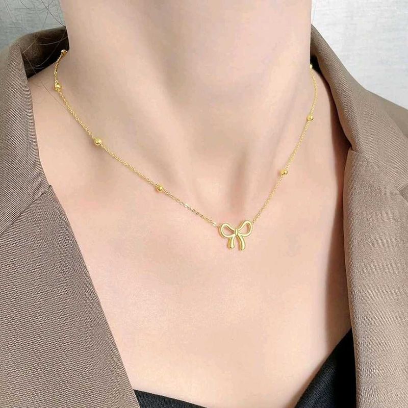Gold Bow Necklace