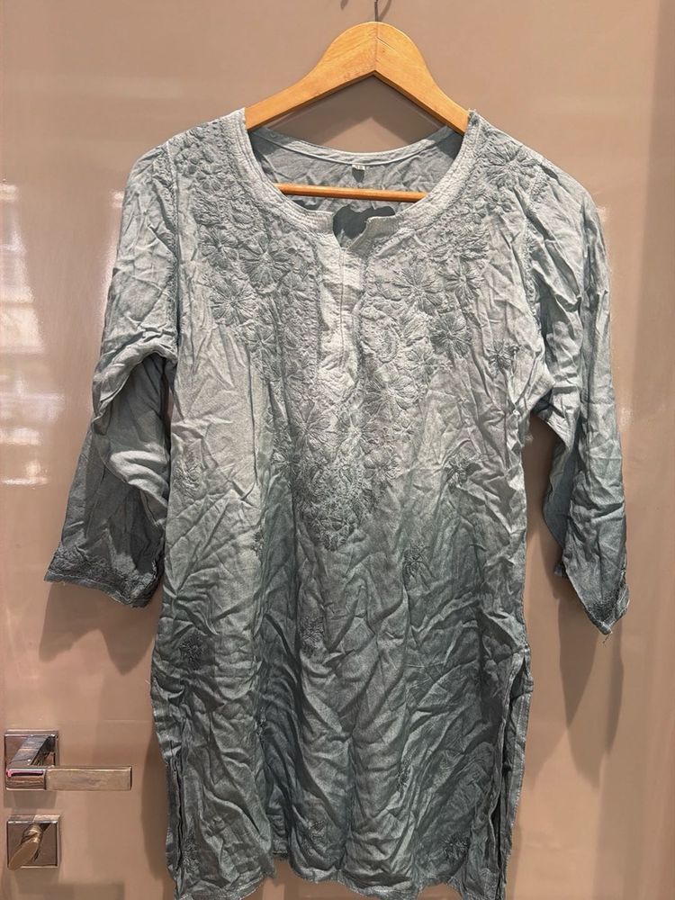 Ombre Chikankari Kurti