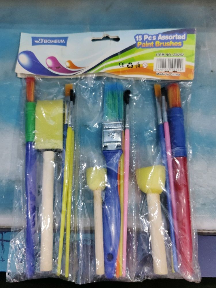 15 Pcs Assorted Paint Brushes
