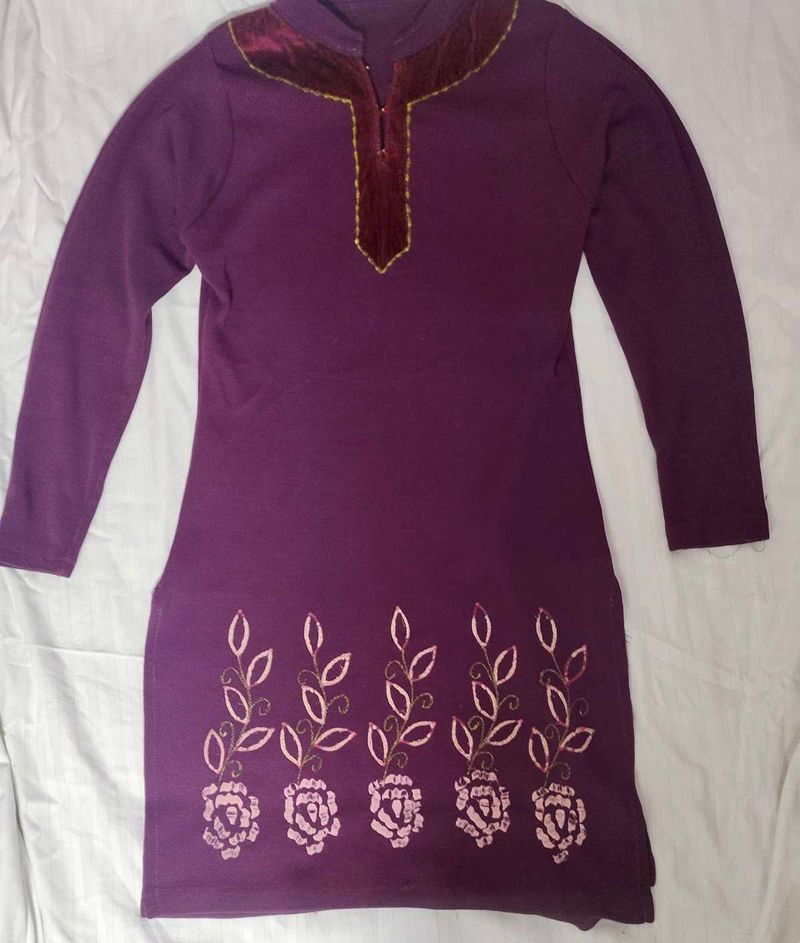Woolen Sweater For Ladies