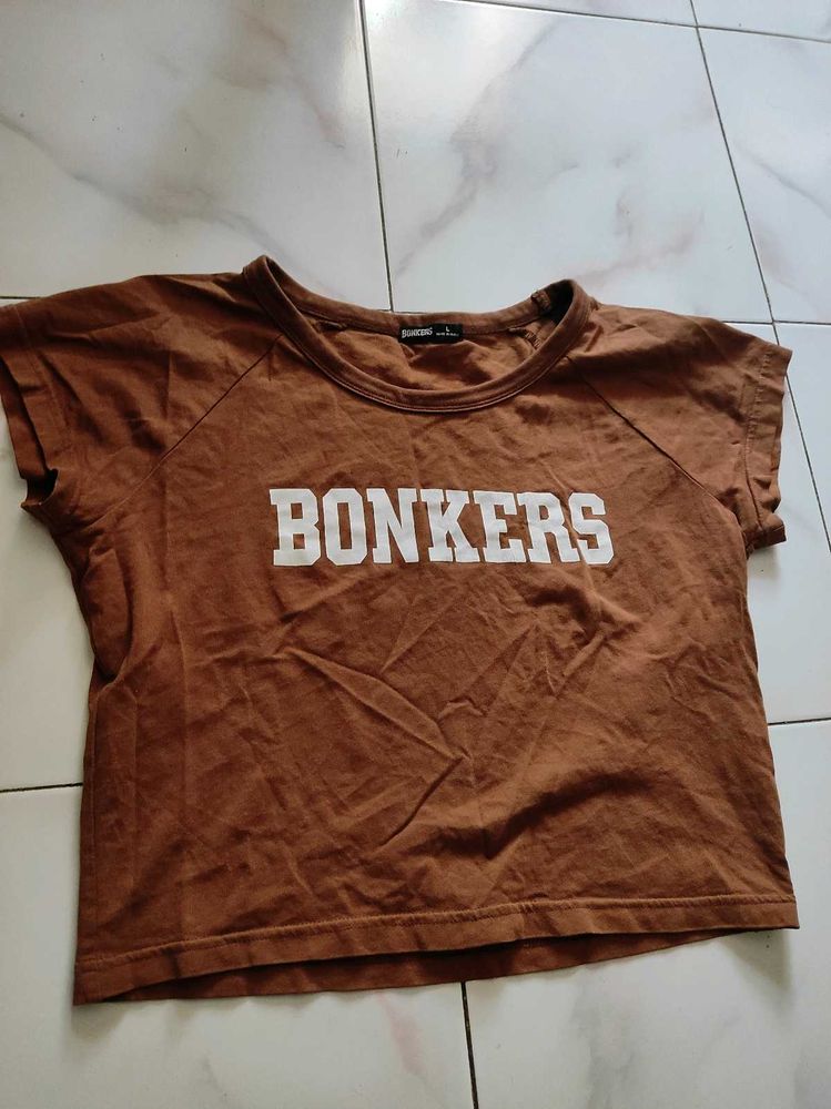 Bonkers Corner crop top