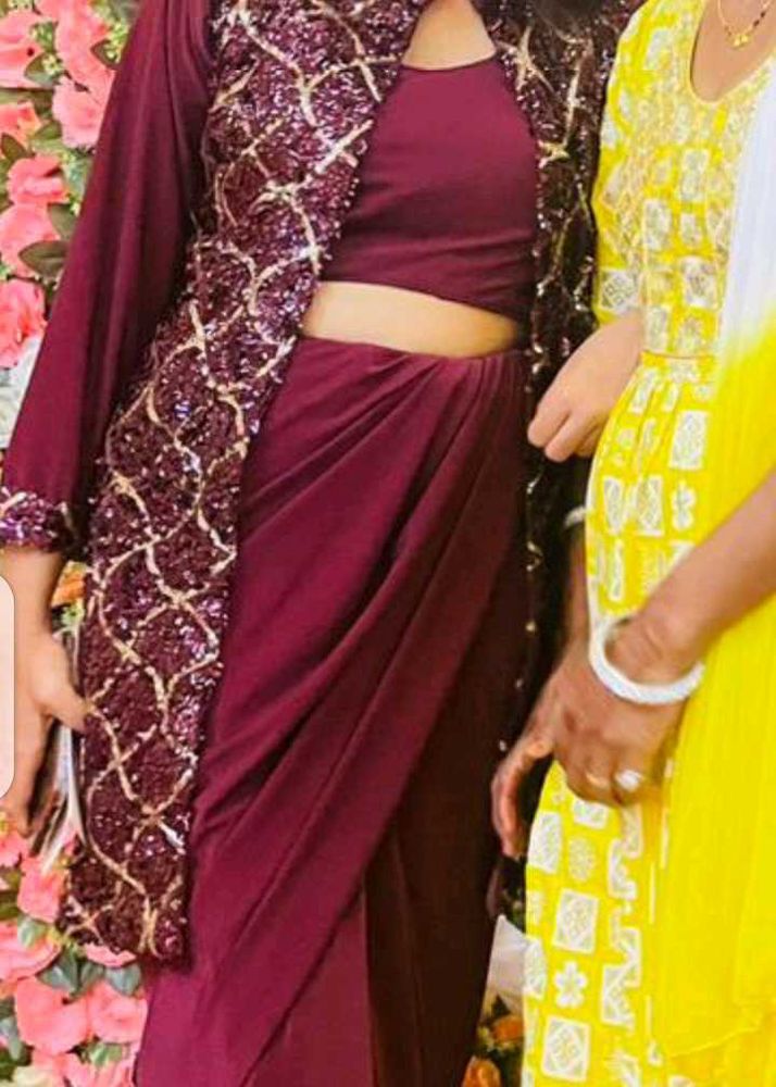 A Beautiful Saree With Simmery Shrug