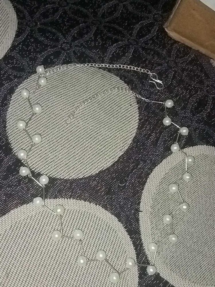 Neckles New