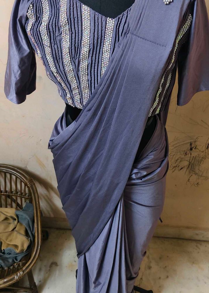 fully ready to wear saree available here only 🔥